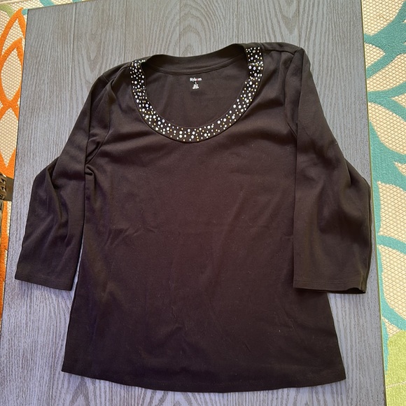 Woman’s Style & Company Tee’s - Picture 5 of 6